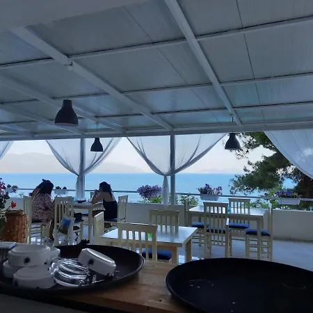 Bed & Breakfast Terrazza Al Mare - Terrace At The Sea - Tarrace Buze Detit Vlorë